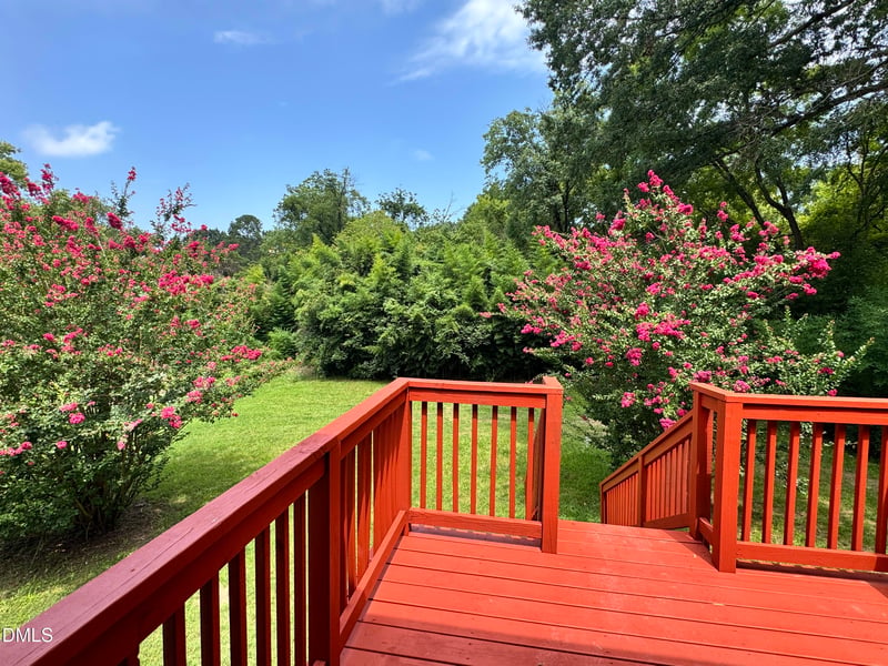 820 Chandler Ave, Burlington, NC 27217