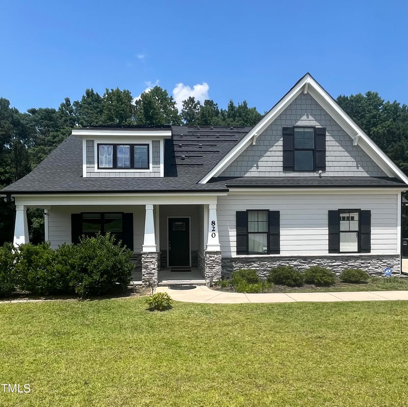 820 Christian Light Rd, Fuquay Varina, NC 27526