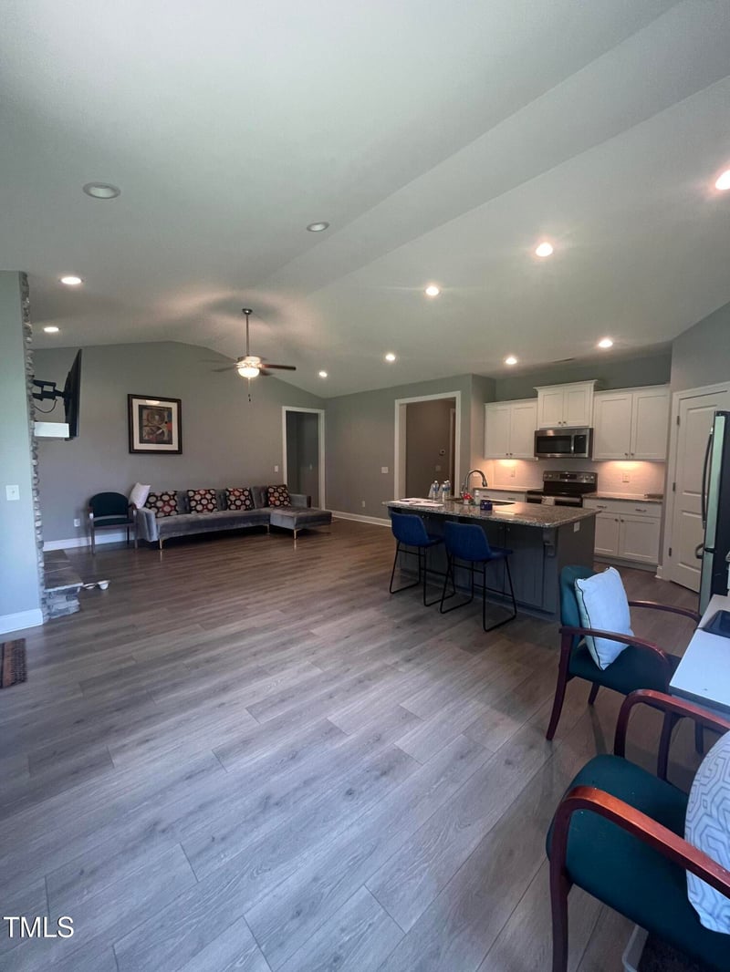 820 Christian Light Rd, Fuquay Varina, NC 27526