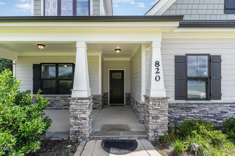 820 Christian Light Rd, Fuquay Varina, NC 27526