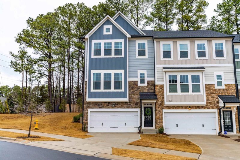 820 Emerald Mine Dr, Raleigh, NC 27615