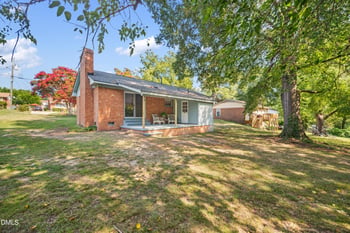 820 Greenwich St, Raleigh, NC 27610
