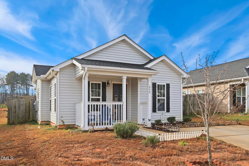 820 Grove Creek Ln, Raleigh, NC 27610