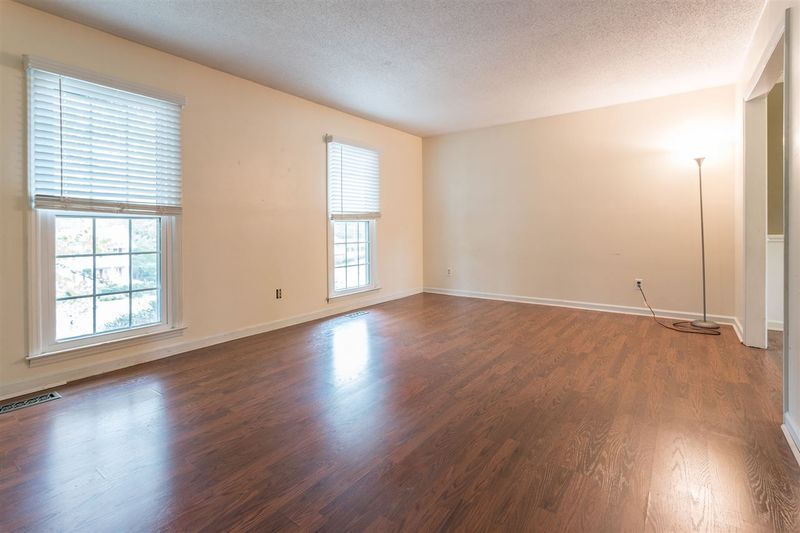 820 N Harrison Ave, Cary, NC 27513