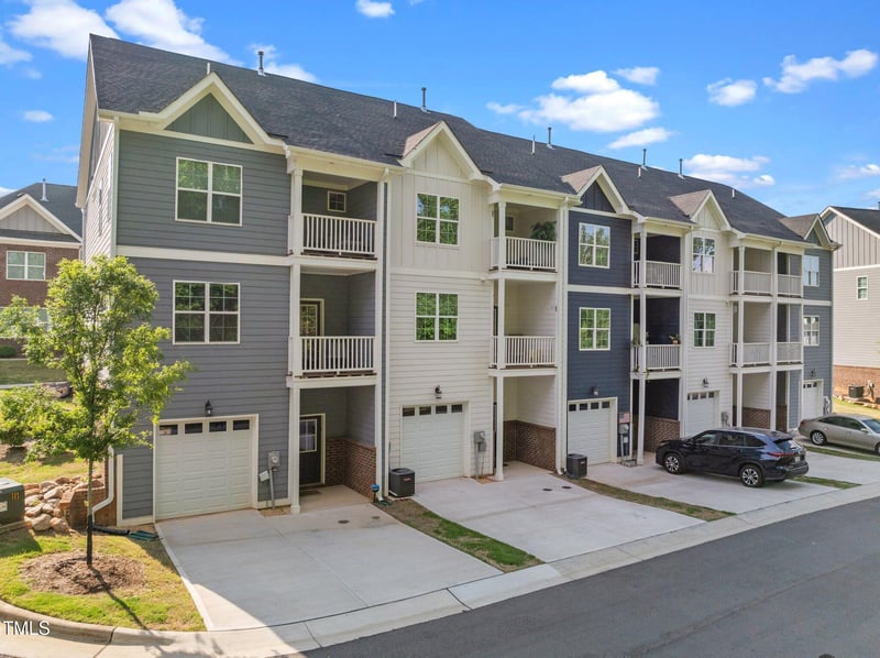 820 Laurel Gate Dr, Wake Forest, NC 27587