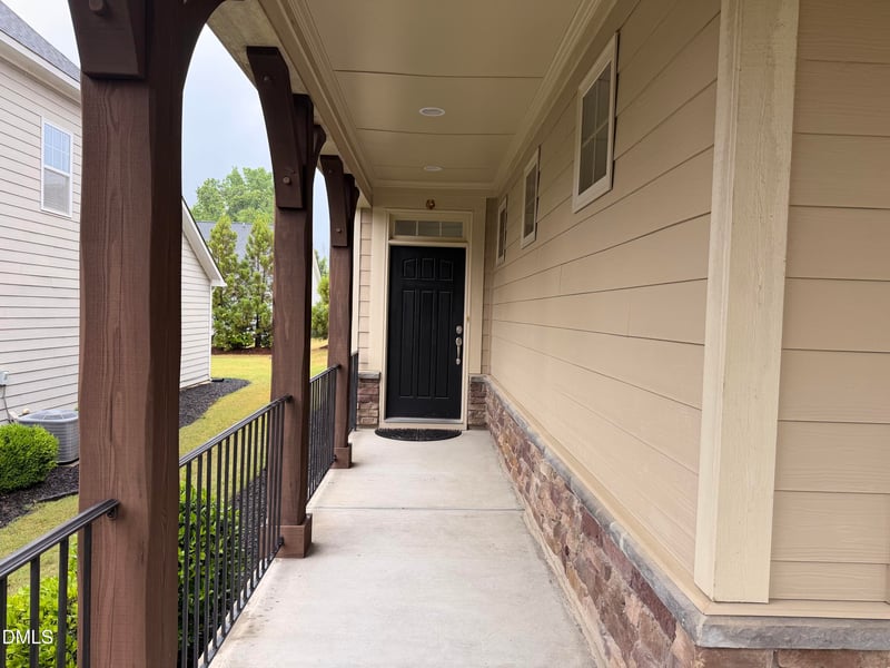820 Lemongrass Ln, Wake Forest, NC 27587