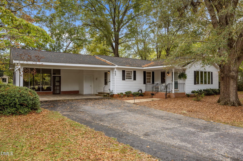 820 Main St, Lillington, NC 27546