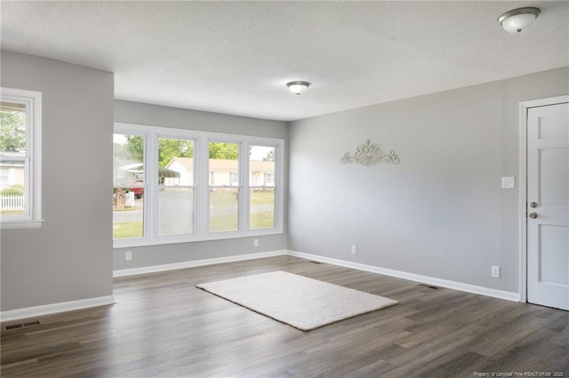 820 Medlo Rd, Fayetteville, NC 28303