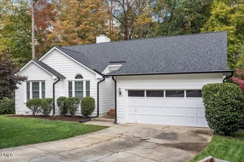 820 Northampton Dr, Cary, NC 27513