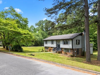 820 Nuttree Pl, Raleigh, NC 27606