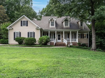 820 Parkridge Dr, Clayton, NC 27527