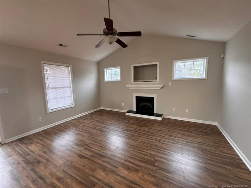 820 Pebble Ridge Ct, Fayetteville, NC 28311