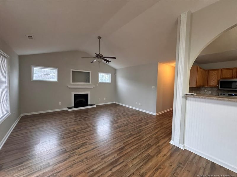 820 Pebble Ridge Ct, Fayetteville, NC 28311