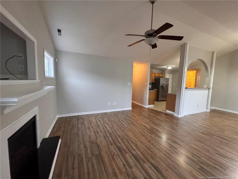 820 Pebble Ridge Ct, Fayetteville, NC 28311