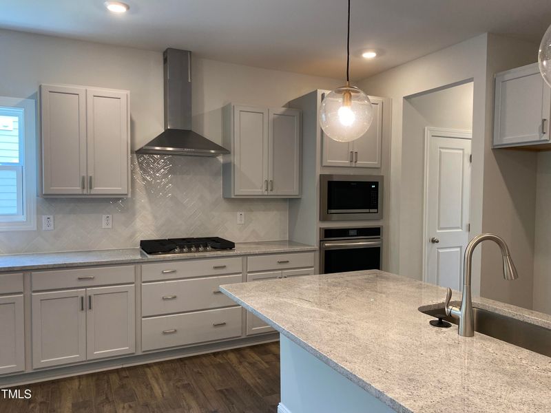 820 Putney Hill Rd, Zebulon, NC 27597