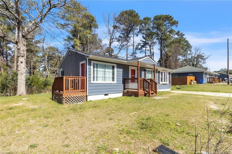 820 Ridge Rd, Fayetteville, NC 28311