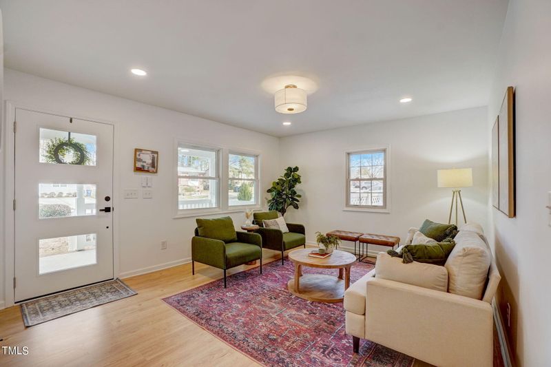 820 Waring St, Durham, NC 27704