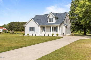 820 Water Plant Rd, Zebulon, NC 27597