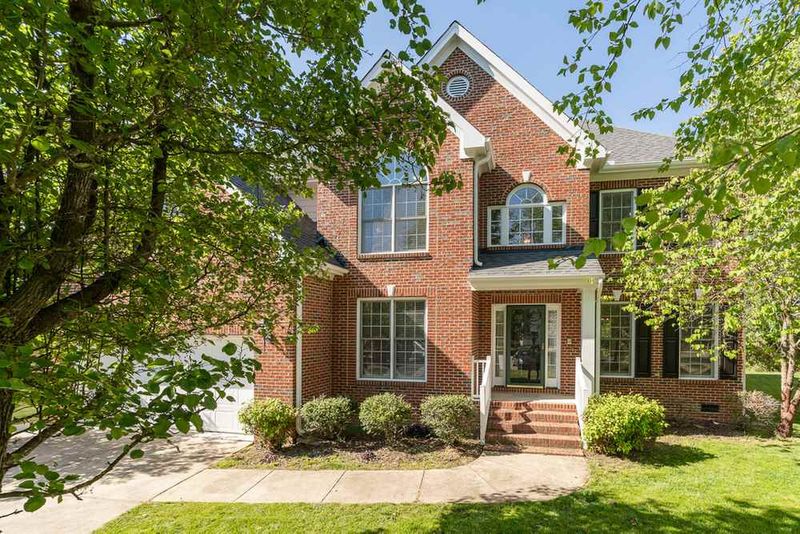 8200 Manatee Ct, Raleigh, NC 27616