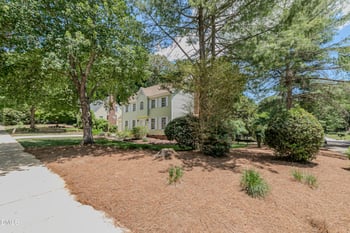 8200 Mourning Dove Rd, Raleigh, NC 27615