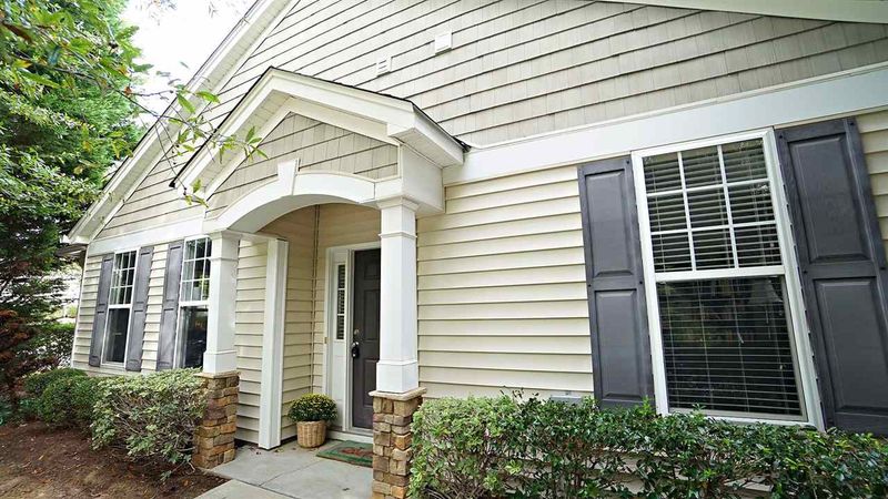 8201 Beaded Stone St, Raleigh, NC 27613