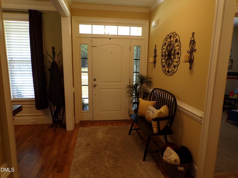 8201 Plum Bush Ct, Willow Springs, NC 27592