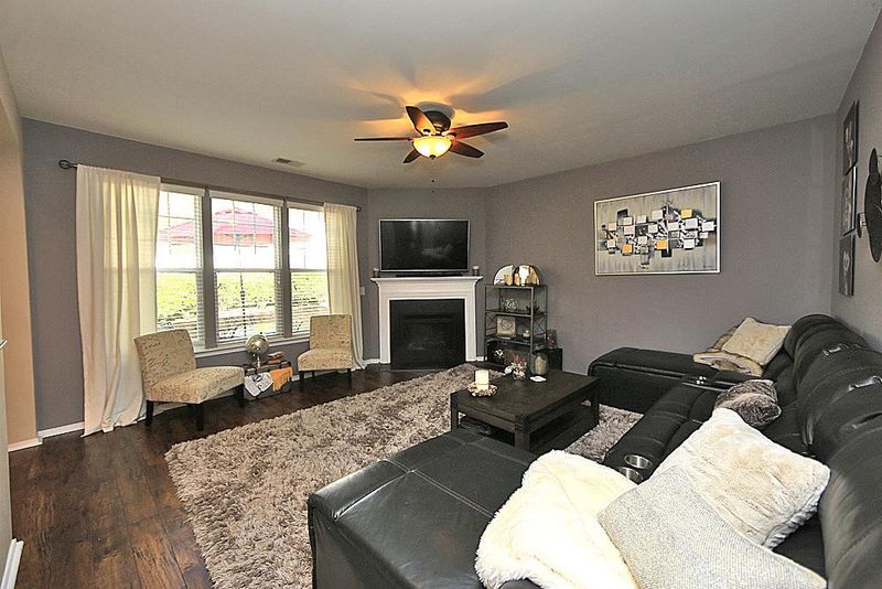 8203 Beaded Stone St, Raleigh, NC 27613