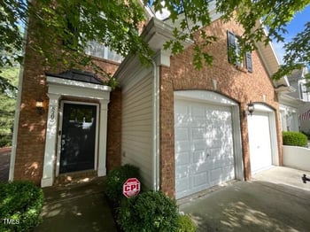 8203 Saltwood Pl, Raleigh, NC 27617