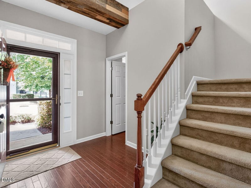 8203 Yaxley Hall Dr, Raleigh, NC 27616