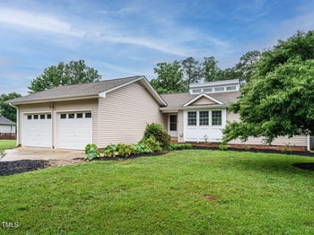 8204 Charlbert Ct, Apex, NC 27539