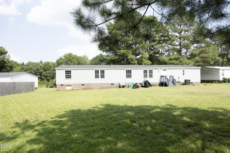 8204 Fieldcrest Ln, Fuquay Varina, NC 27526
