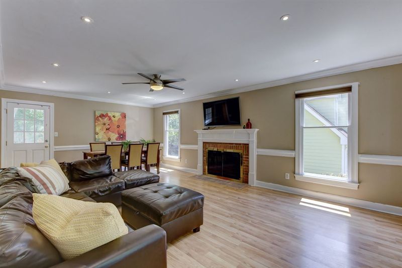 8204 Mourning Dove Rd, Raleigh, NC 27615