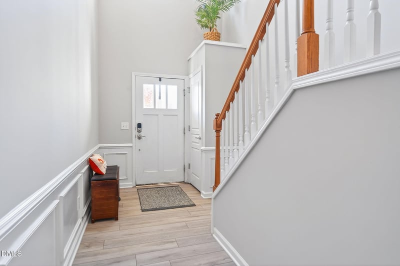 8204 Pilots View Dr, Raleigh, NC 27617