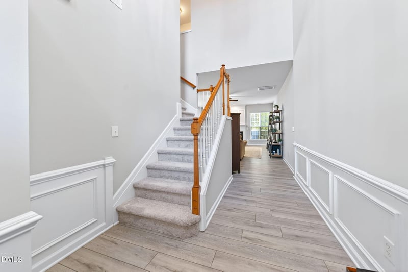 8204 Pilots View Dr, Raleigh, NC 27617