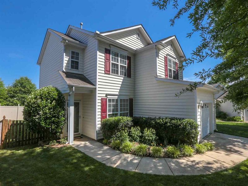 8204 Shadow Stone Ct, Raleigh, NC 27613