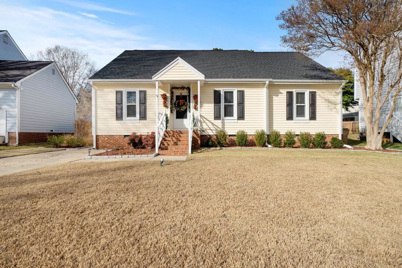 8205 Bellingham Cir, Raleigh, NC 27615