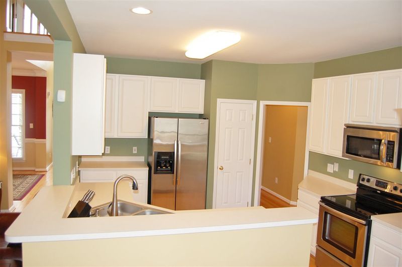 8205 Duck Creek Dr, Raleigh, NC 27616
