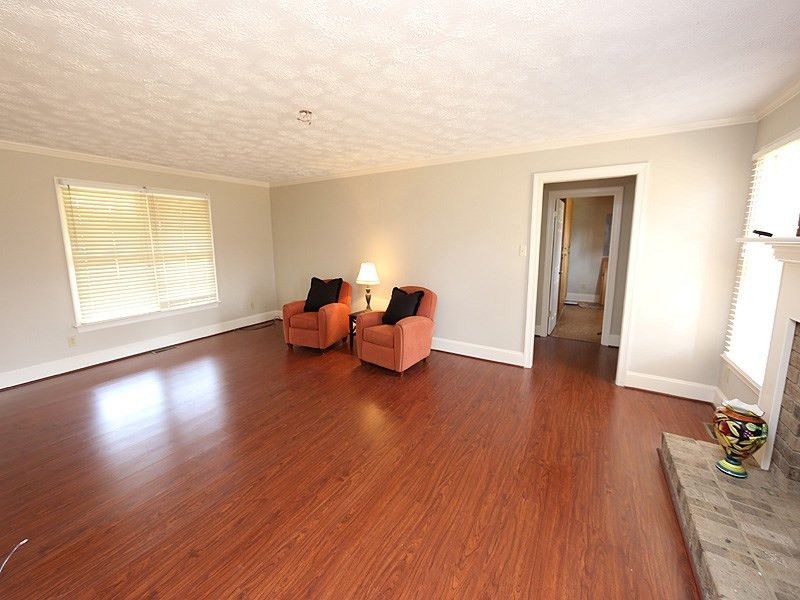 8205 Lakeshore Dr, Garner, NC 27529
