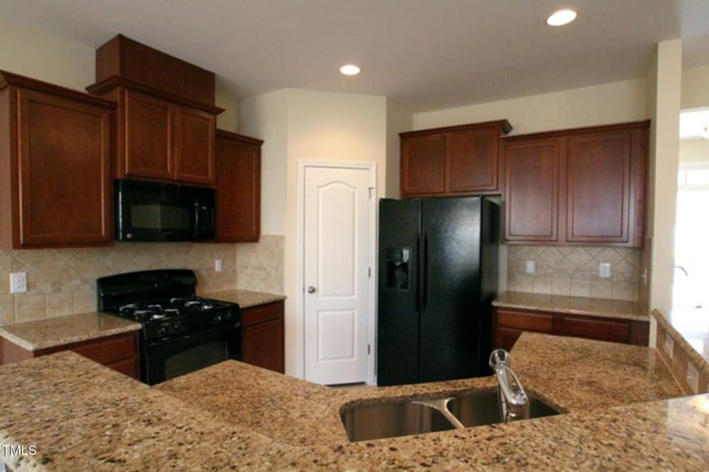 8205 Primanti Blvd, Raleigh, NC 27615