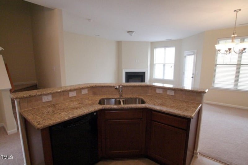 8205 Primanti Blvd, Raleigh, NC 27615