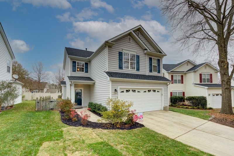 8206 Shadow Stone Ct, Raleigh, NC 27613