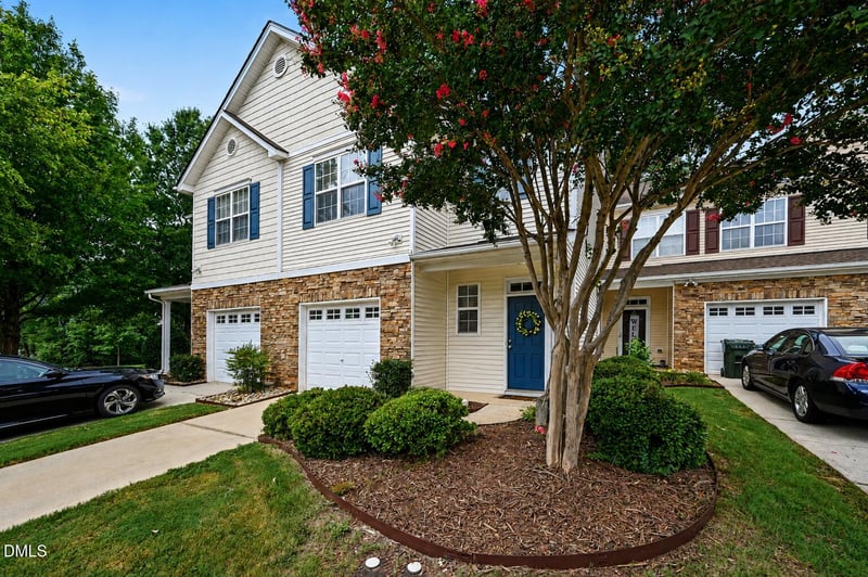 8207 Martello Ln, Raleigh, NC 27613