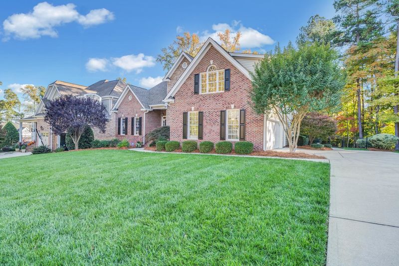 8207 Ortin Ln, Raleigh, NC 27612