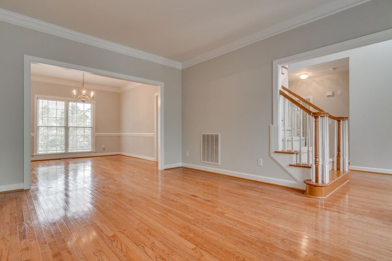 8208 Manatee Ct, Raleigh, NC 27616