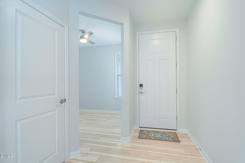 8208 White Star Dr, Fuquay Varina, NC 27526