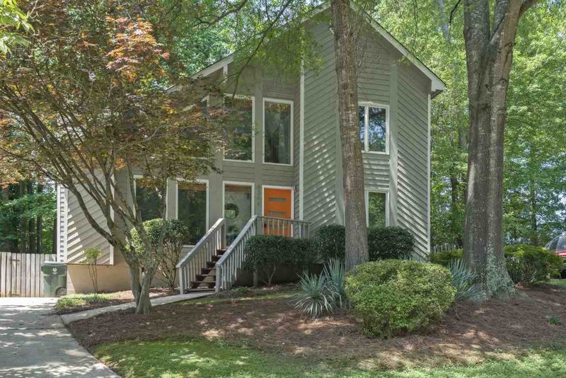 8209 Hambledon Ct, Raleigh, NC 27615