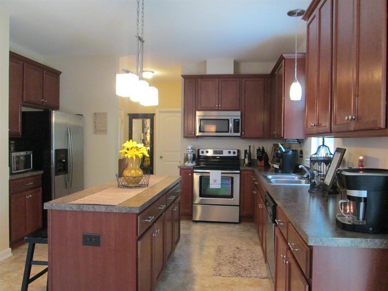 821 Amarillo Rose Ln, Durham, NC 27712