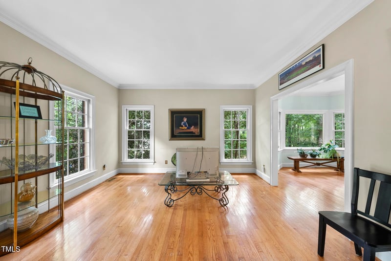 821 Ascot Ln, Raleigh, NC 27615
