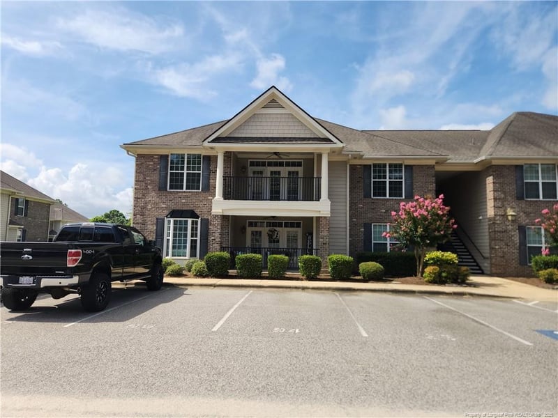 821 Astron Ln #201, Fayetteville, NC 28314