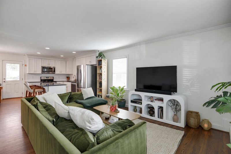 821 Coleman St, Raleigh, NC 27610